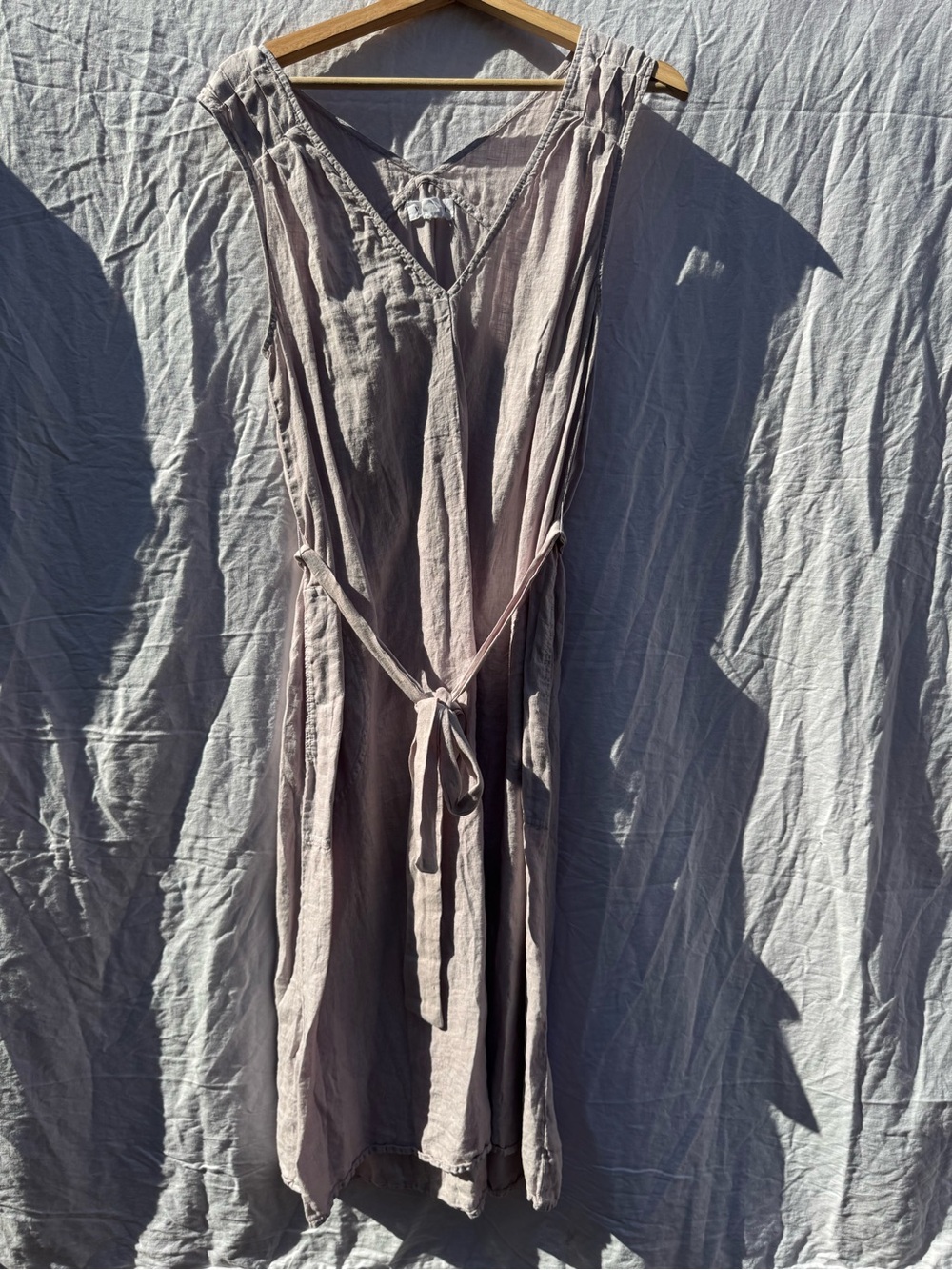 Velvet by Graham and Spencer Harmony Linen Dress - Medium